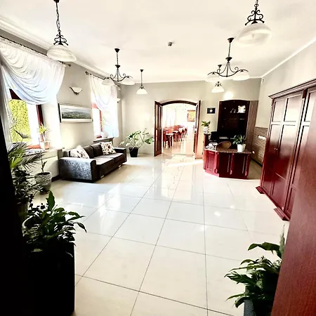 Agnieszki Bed & Breakfast 3*