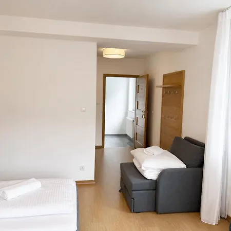 Agnieszki 住宿加早餐酒店 Jagniątków